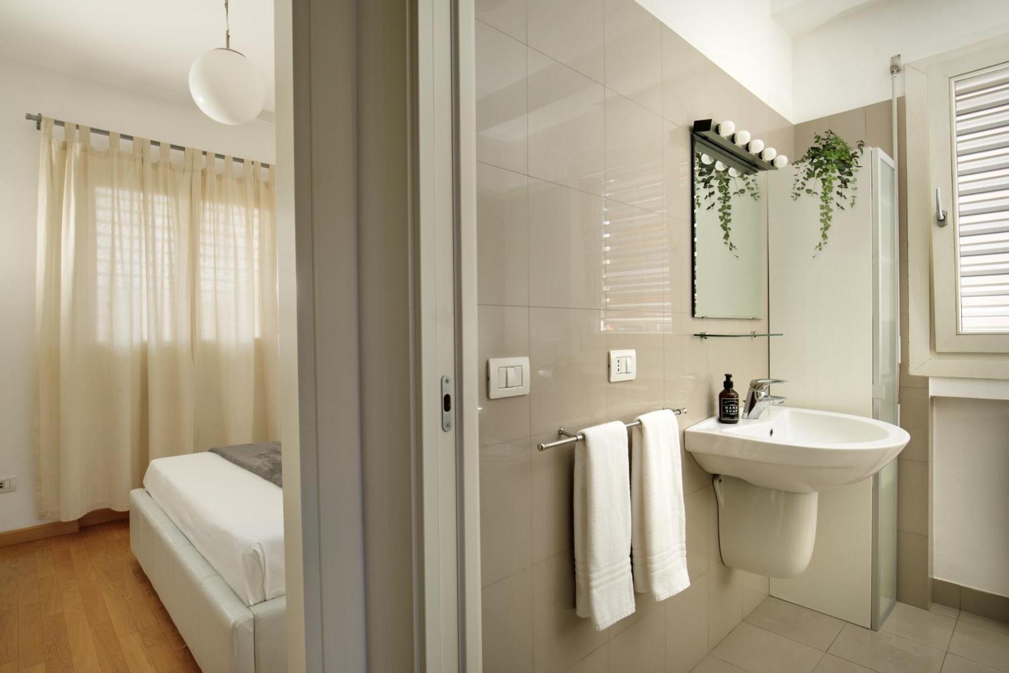 The Right Place 4U Monteverde Apartment โรม ภายนอก รูปภาพ